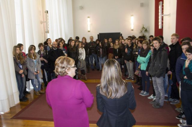 Jóvenes Comenius de cinco nacionalidades hacen turismo en la ciudad
