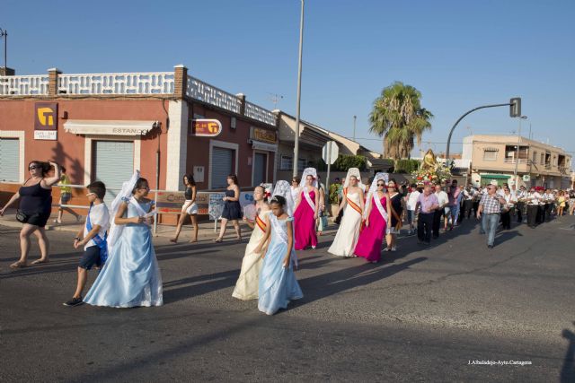 Una solemne procesión culminó las Fiestas Patronales de Santa Ana