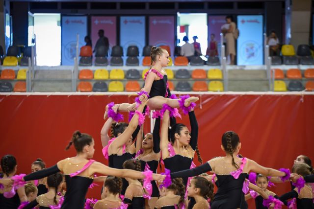 La escuela municipal de gimnasia rítmica deportiva de Cartagena clausura la temporada