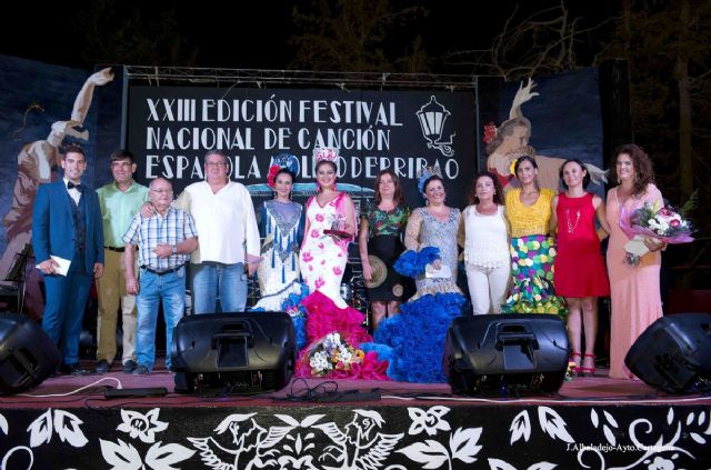 La cantaora lorquina Marisol Segura gana el Festival de la Canción Española de Molino Derribao