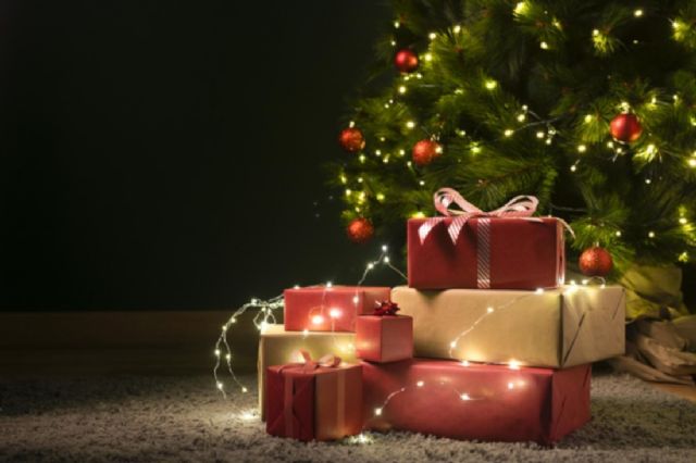 Papá Noel y los Reyes Magos podrán saltarse el toque de queda para traer regalos y magia a los hogares cartageneros esta Navidad