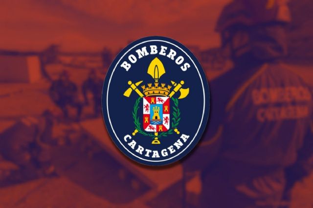 Bomberos de Cartagena intervienen en San Antón en el incendio de una cocina