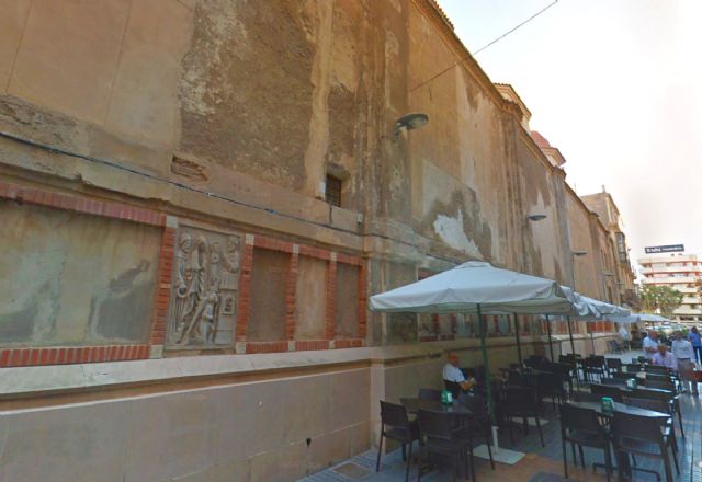 Urbanismo autoriza la restauración de la fachada lateral de Santa María