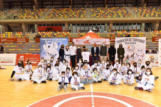 El Palacio de Deportes de Cartagena acoge la I Jornada de Deporte Inclusivo de Taekwondo