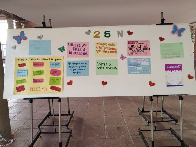 El IES Ben Arabí celebra el 25N 'contra la violencia de género'