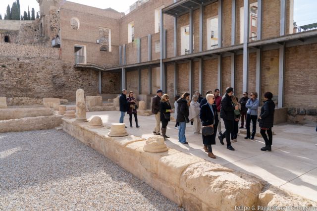 El Museo del Teatro Romano permitirá ver el edificio en realidad virtual, sumergirse en la rutina de una romana o dar un paseo en barco por la bahía
