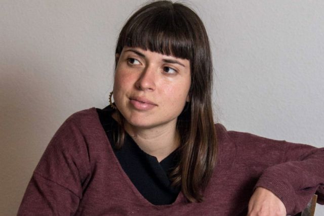 Ana Penyas, la primera mujer que ganó el Premio Nacional del Cómic, presenta su novela gráfica ´Todo bajo el sol´ en el Luzzy