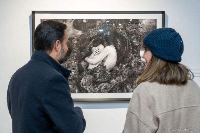 La artista Rocío Kunst traslada al espectador de vuelta al origen con su exposición ´Matriz´