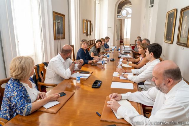 El Gobierno refuerza el área de Contratación y reducirá burocracia para generar riqueza en Cartagena
