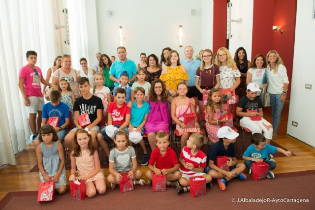 Cartagena acoge un verano mas a 21 niños bielorrusos