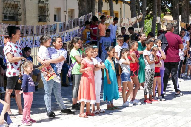 El Ayuntamiento destina 33.000 euros a 3 programas de intervención social en Virgen de la Caridad y Villalba