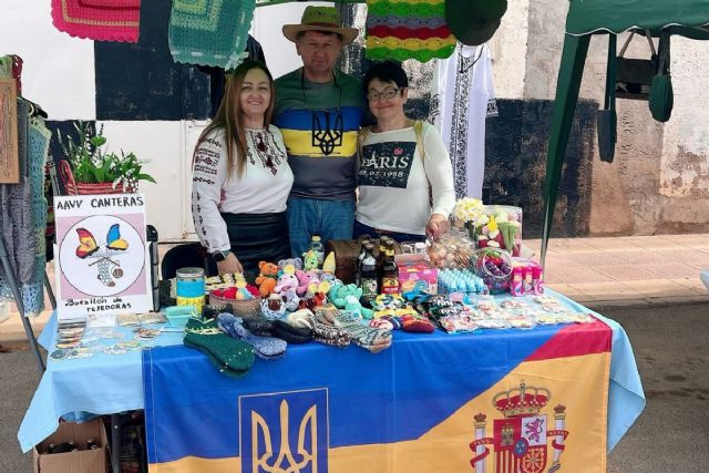 Cuesta Blanca reúne a más de treinta emprendedores cartageneros en la Feria de la Primavera