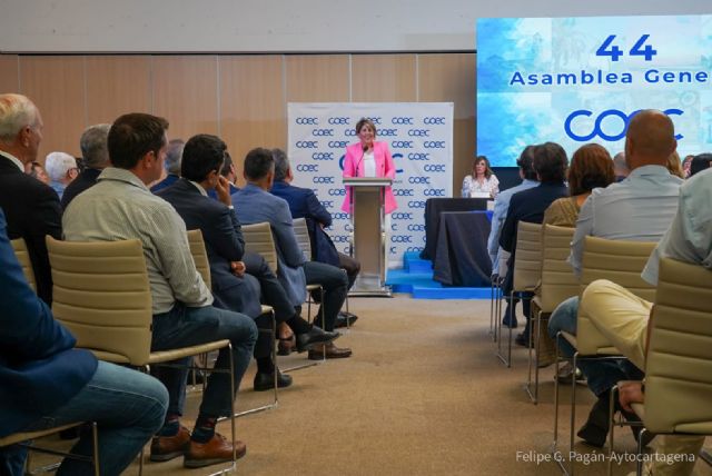 La alcaldesa defiende las grandes oportunidades de Cartagena en la transformación industrial ´que nos puede llevar hacia el pleno empleo´