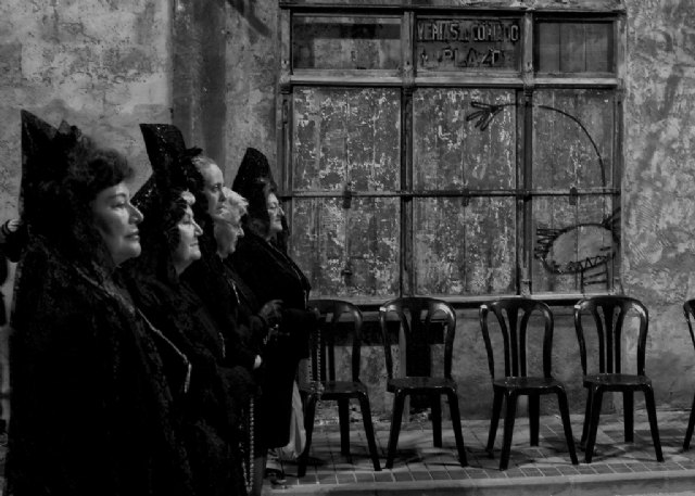 Fotografía de Julián Contreras titulada “Marco Incomparable”. Lunes Santo