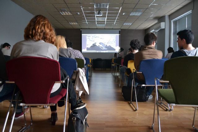 Los estudiantes de Arq&IDE exponen sus proyectos