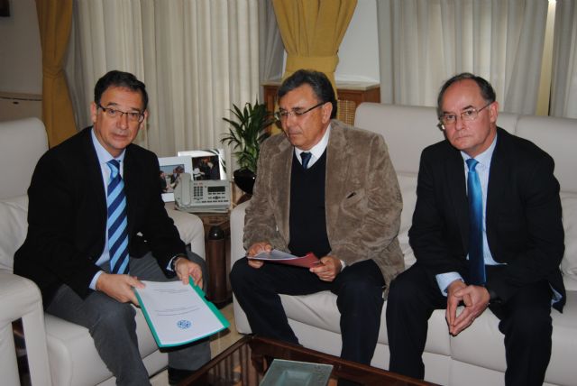 La UPCT presenta al delegado del Gobierno su Máster en Gestión de la Seguridad Integral