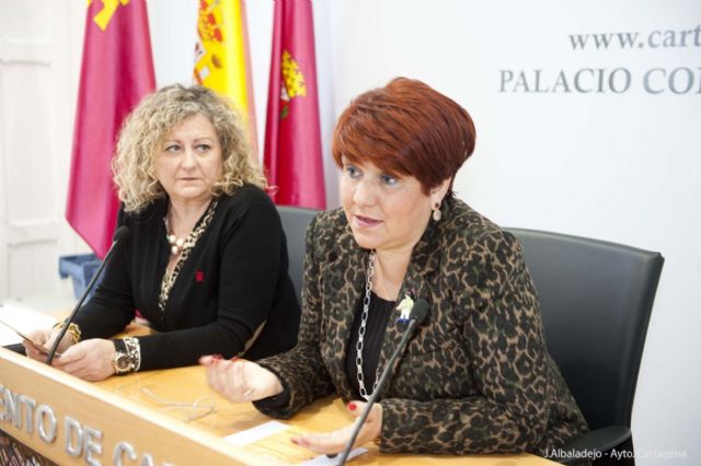 Las cartageneras se unen para celebrar el Día de la Mujer