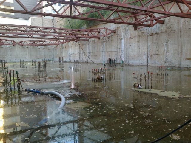 MC pide la aplicación de la Ordenanza Municipal de Limpieza para el solar de Alfonso XIII n°43