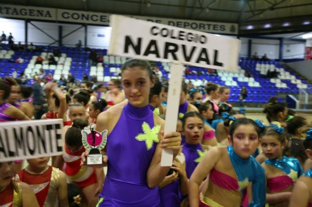 Medio millar de escolares se citan en la segunda fase de gimnasia rítmica
