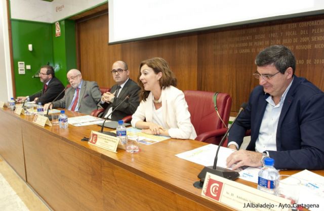 Los locales del centro reciben con los brazos abiertos a los nuevos cruceristas