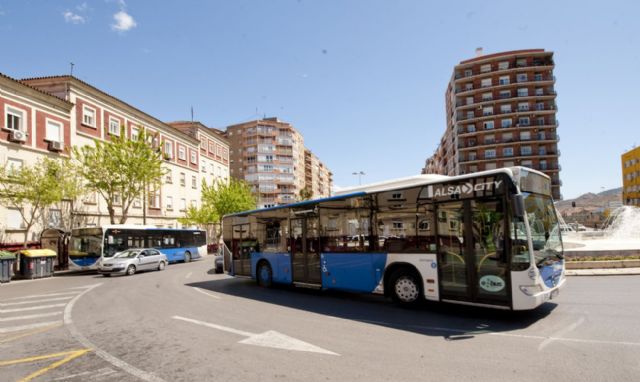 Los autobuses urbanos amplían su horario con motivo de la Semana Santa