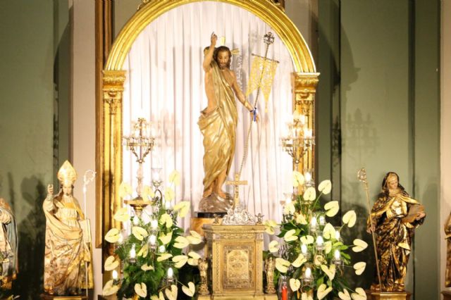 La Cofradía del Resucitado celebra su tradicional Cabildo de las Monas