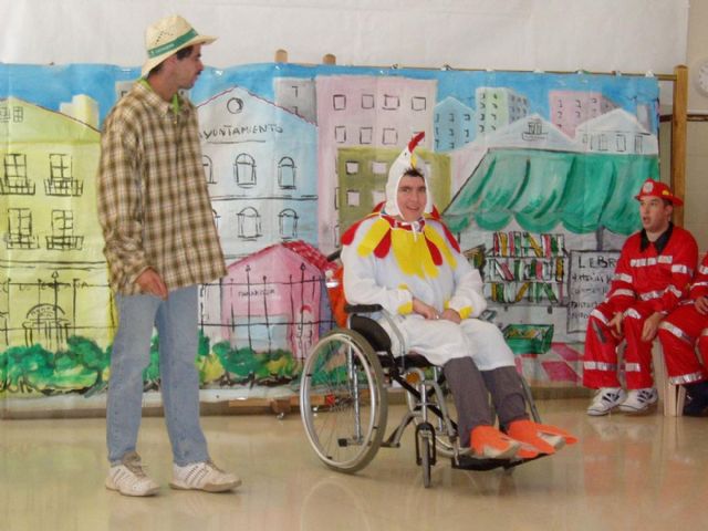 Los alumnos de teatro de Prolam subieron a escena El Gallo Engancha
