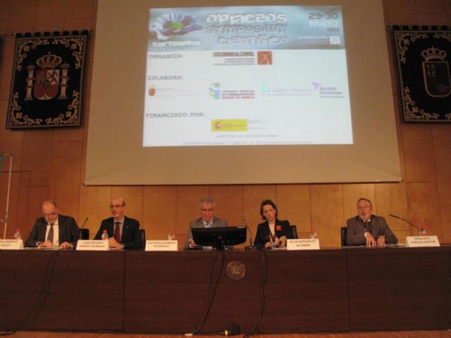 El simposio sobre opiáceos arranca con el plan municipal de drogodependencias