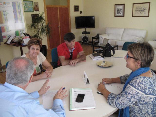 Atención Social y Columbares intercambian impresiones sobres sus proyectos