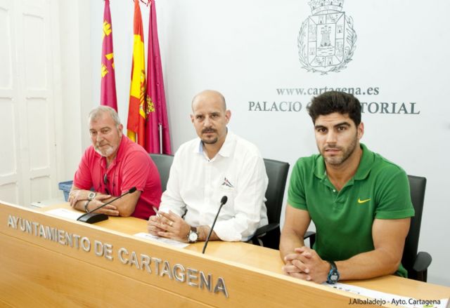 Nadadores de todas las edades participan en el XXIV Trofeo Ciudad de Cartagena