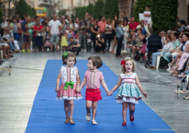 Cartagena trasnochó este fin de semana con la Fiesta del Comercio
