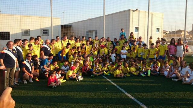 Las escuelas deportivas de La Manga festejaron su fin de curso
