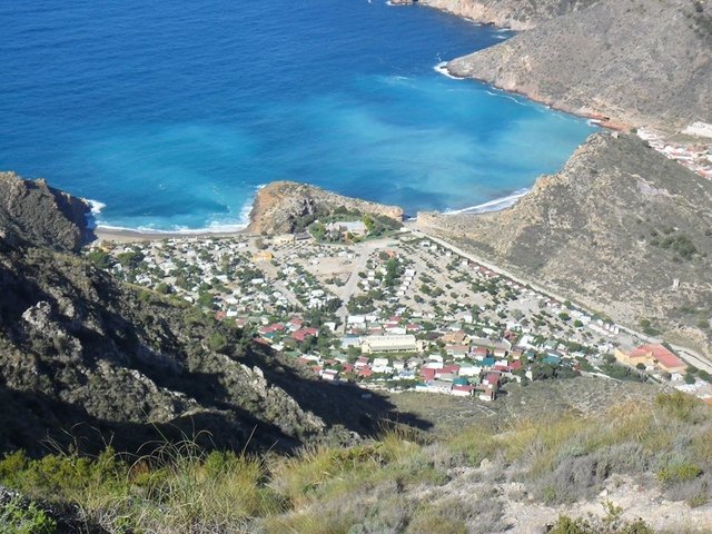 IU-verdes lleva al Congreso de los Diputados y a la Asamblea Regional el impedimento de acceso a los ciudadanos a Cala Morena (El Portús)