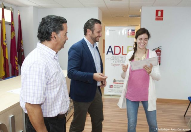 Los alumnos del curso de alemán básico de la ADLE consiguen su diploma