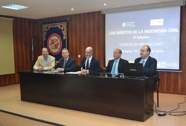 El presidente de la CHS recuerda en la UPCT que 'la ingeniería civil salva vidas'