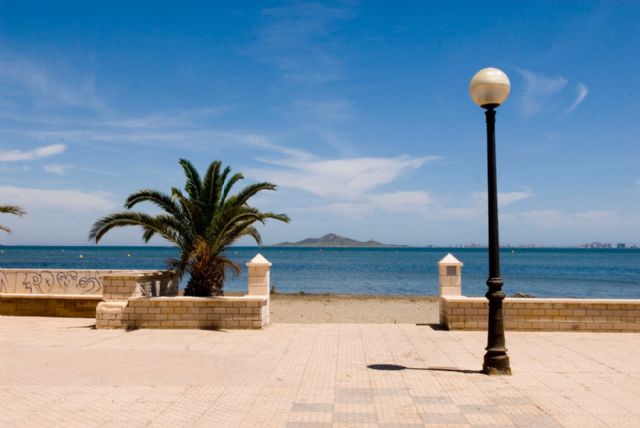 El Ayuntamiento acometerá este año obras en el Paseo de Los Nietos y la calle Cabrera