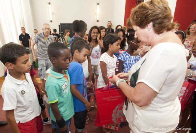 Las familias cartageneras acogerán este verano a 41 niños saharauis