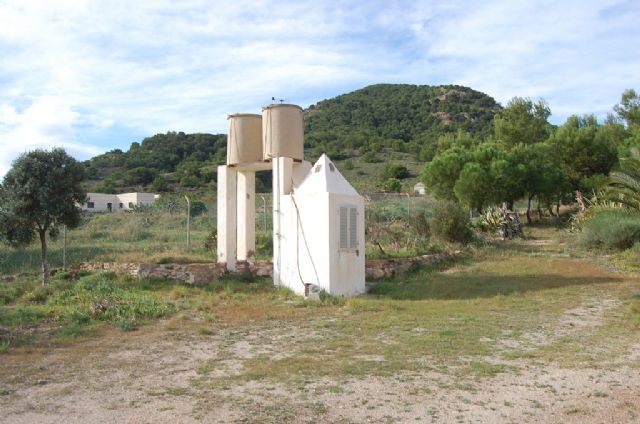Los vecinos de Cobaticas y las Jordanas en Calblanque llevan 15 dias sin agua