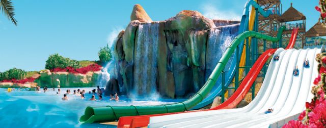 El TLA propone combatir el calor en Aqualandia