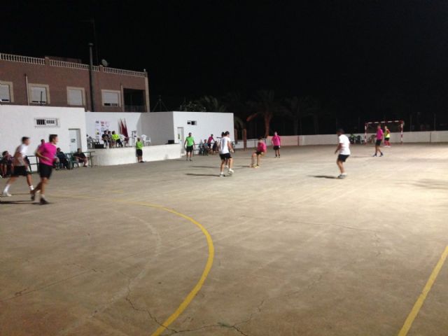 Medusia de Dortmund gana las doce horas de fútbol sala en Los Urrutias