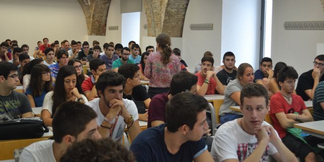 Los estudiantes de la UPCT han iniciado esta mañana un curso con más docencia en inglés