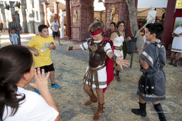 Los más pequeños se adueñaron del Campamento Festero
