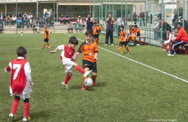 La AFCT y el Ayuntamiento organizan un Curso de Monitor de fútbol base