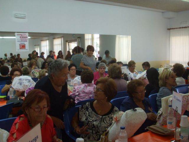 El arte del bolillo se deja ver en El Algar y La Ajorra