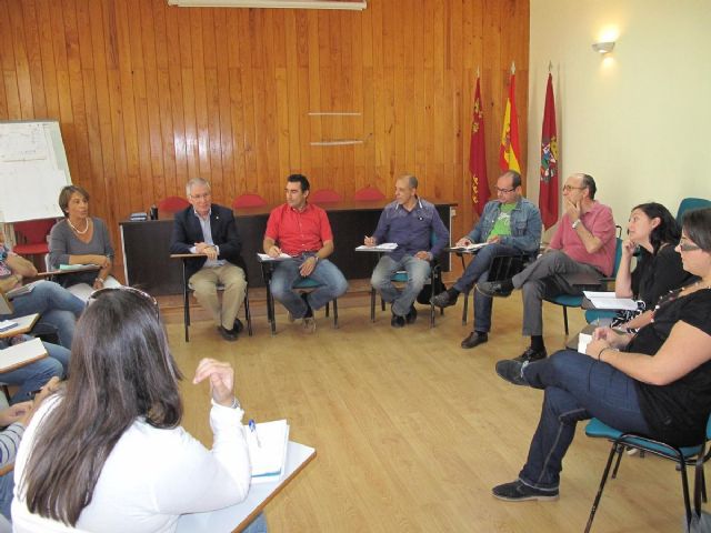 Atención Social ultima la conmemoración del Día Internacional de las Migraciones