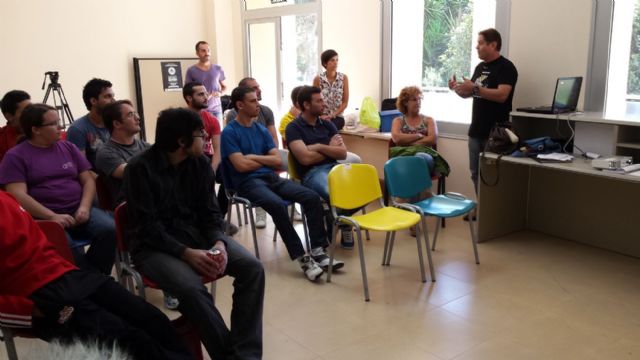 Garranzo compartió su experiencia en el Everest con jóvenes del proyecto Garantía Juvenil