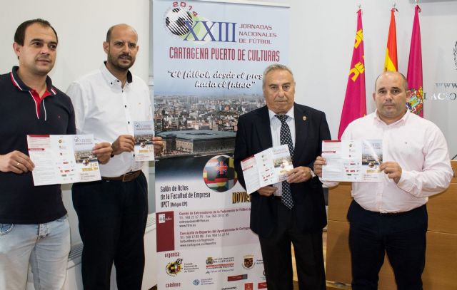Cartagena acoge un congreso nacional de formación sobre fútbol