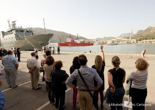 El Hespérides zarpa a la Antártida en su campaña de investigación oceanográfica