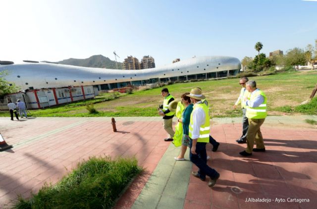 Comienza la adecuación del entorno y las acometidas de suministros al Palacio de Deportes