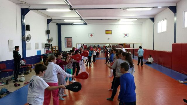 Las artes marciales se cuelan en las aulas del Mare Nostrum